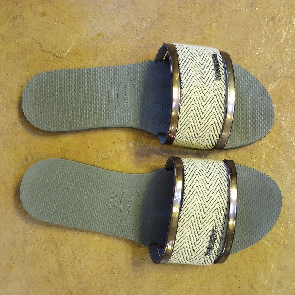 Stylish Women's Sandals in Cream and Gray